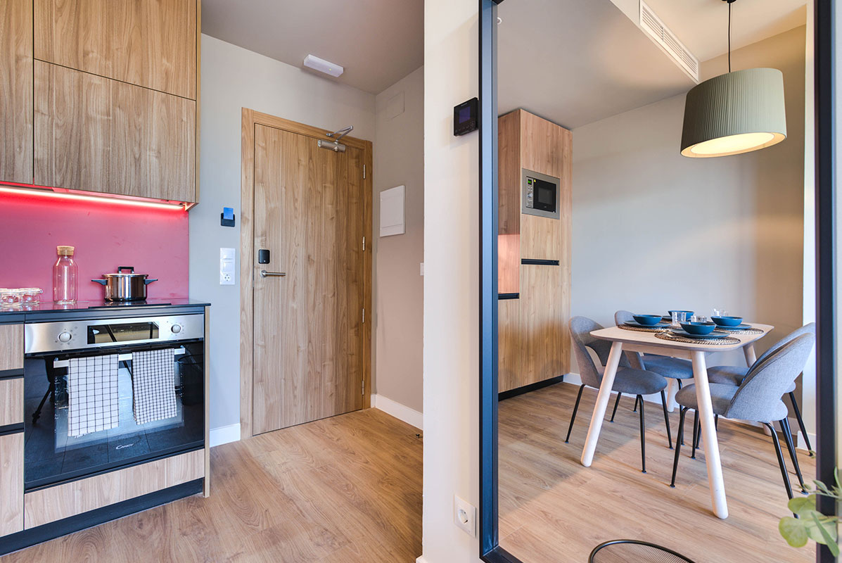 livensa-studios-madrid-alcobendas-apartamento-premium-terraza-3.jpg