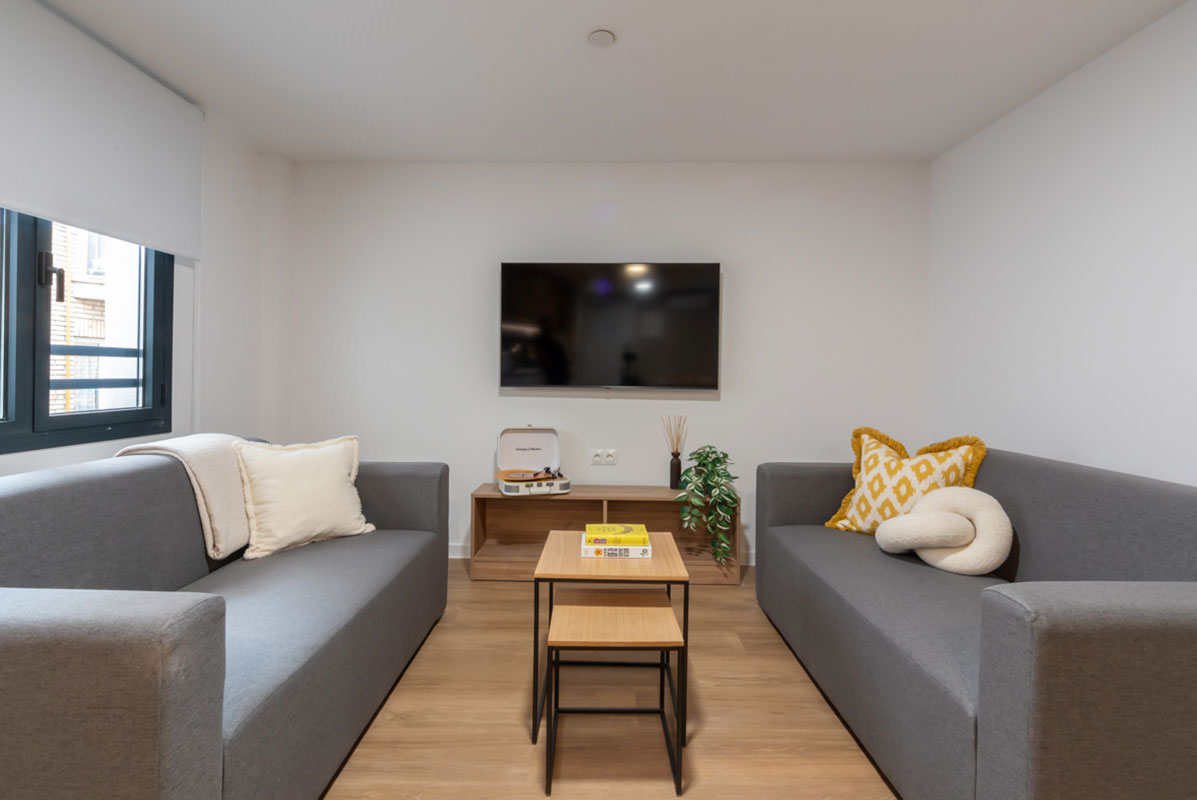 livensa-studios-madrid-principe-pio-estudio-classic-3-camas-2.jpg