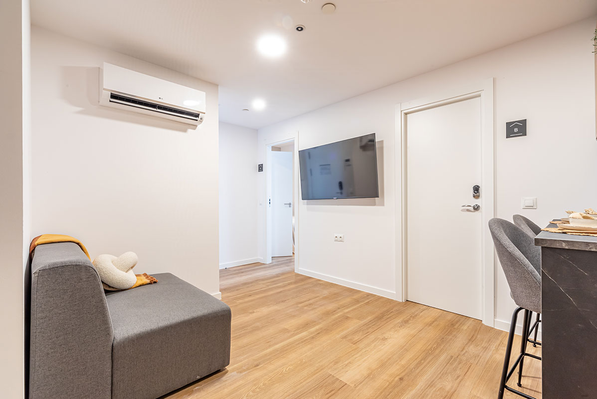 livensa-studios-madrid-principe-pio-estudio-premium-2-camas-8.jpg