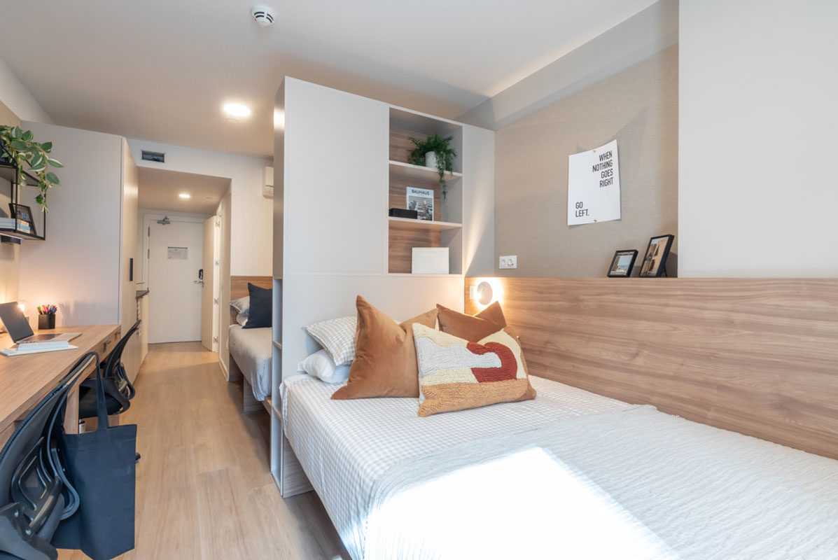 livensa-studios-madrid-principe-pio-estudio-doble-terrace.jpg