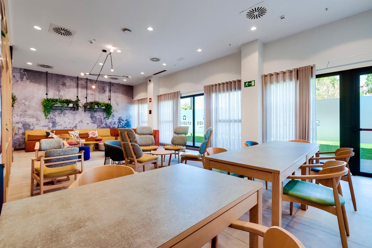 livensa-studios-malaga-area-comun.jpg