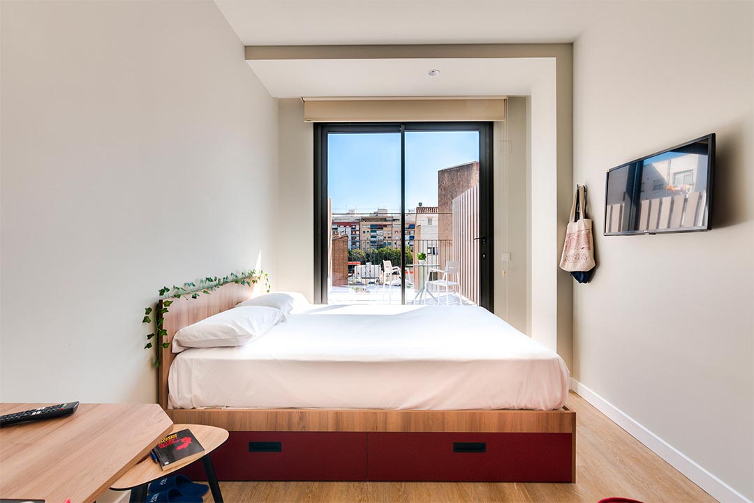 livensa-studios-valencia-viveros-estudio-cocina-superior-terraza-2.jpg