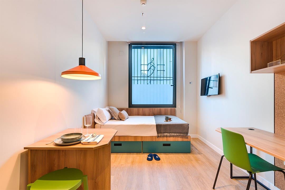 livensa-studios-valencia-viveros-estudio-kitchenette-standard-1.jpg