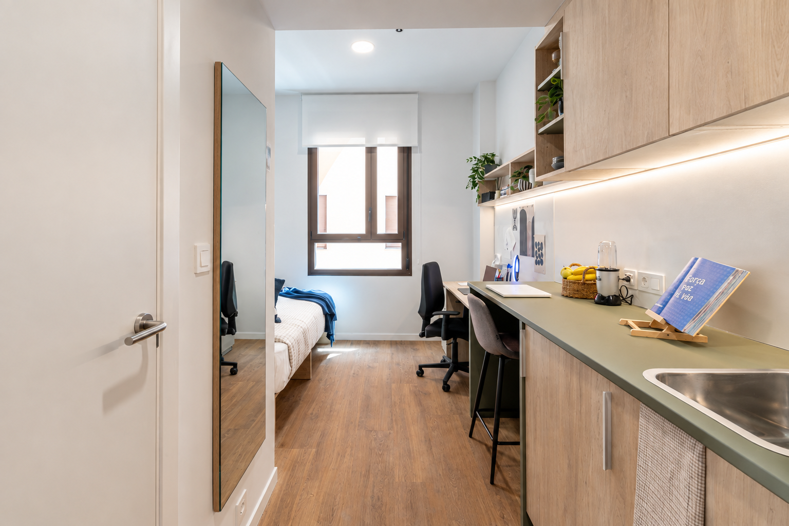 livensa-studios-malvarrosa-standard-plus-kitchenette (3).png