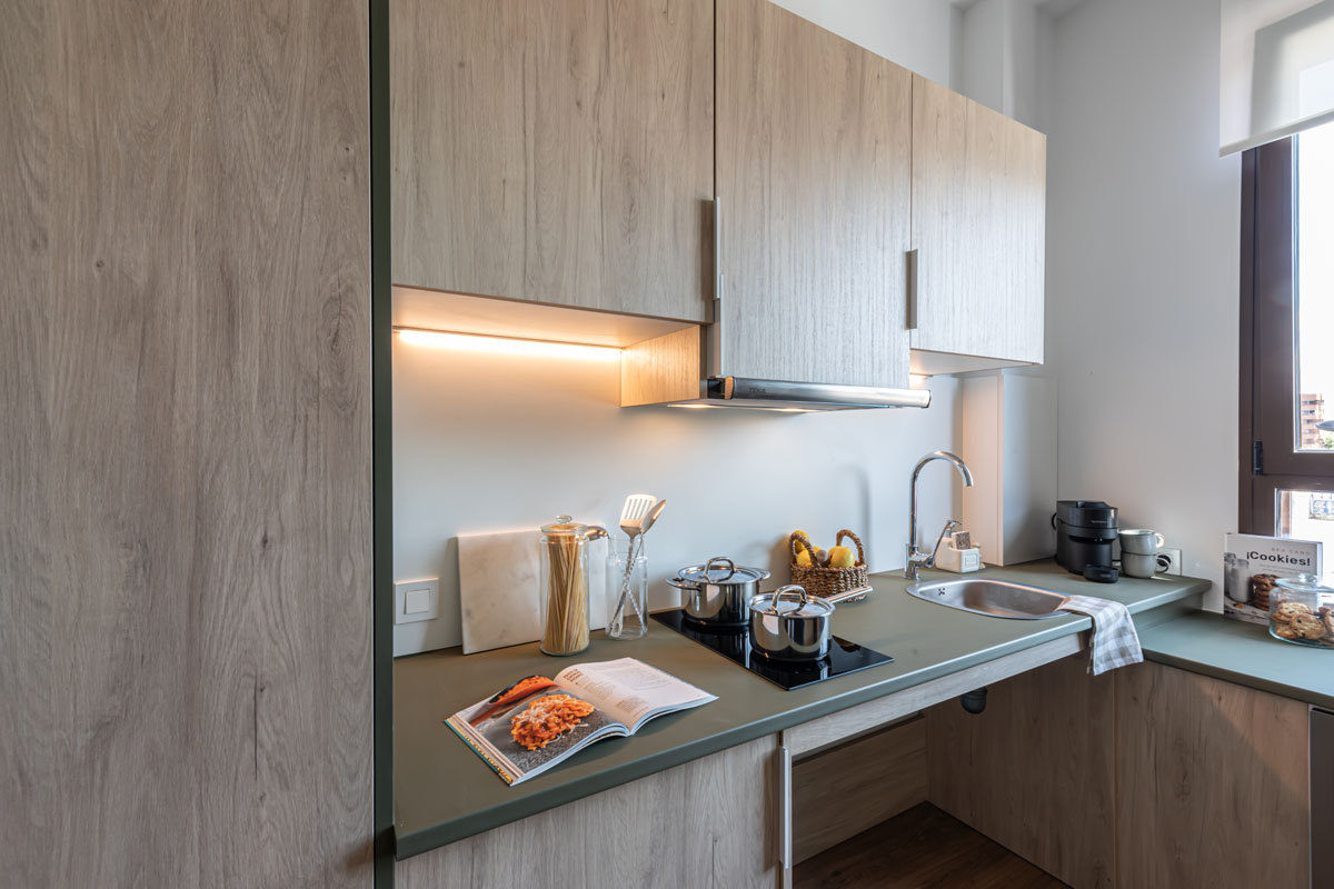 livensa-studios-valencia-malvarrosa-classic-plus-studio-accessible (11).jpg