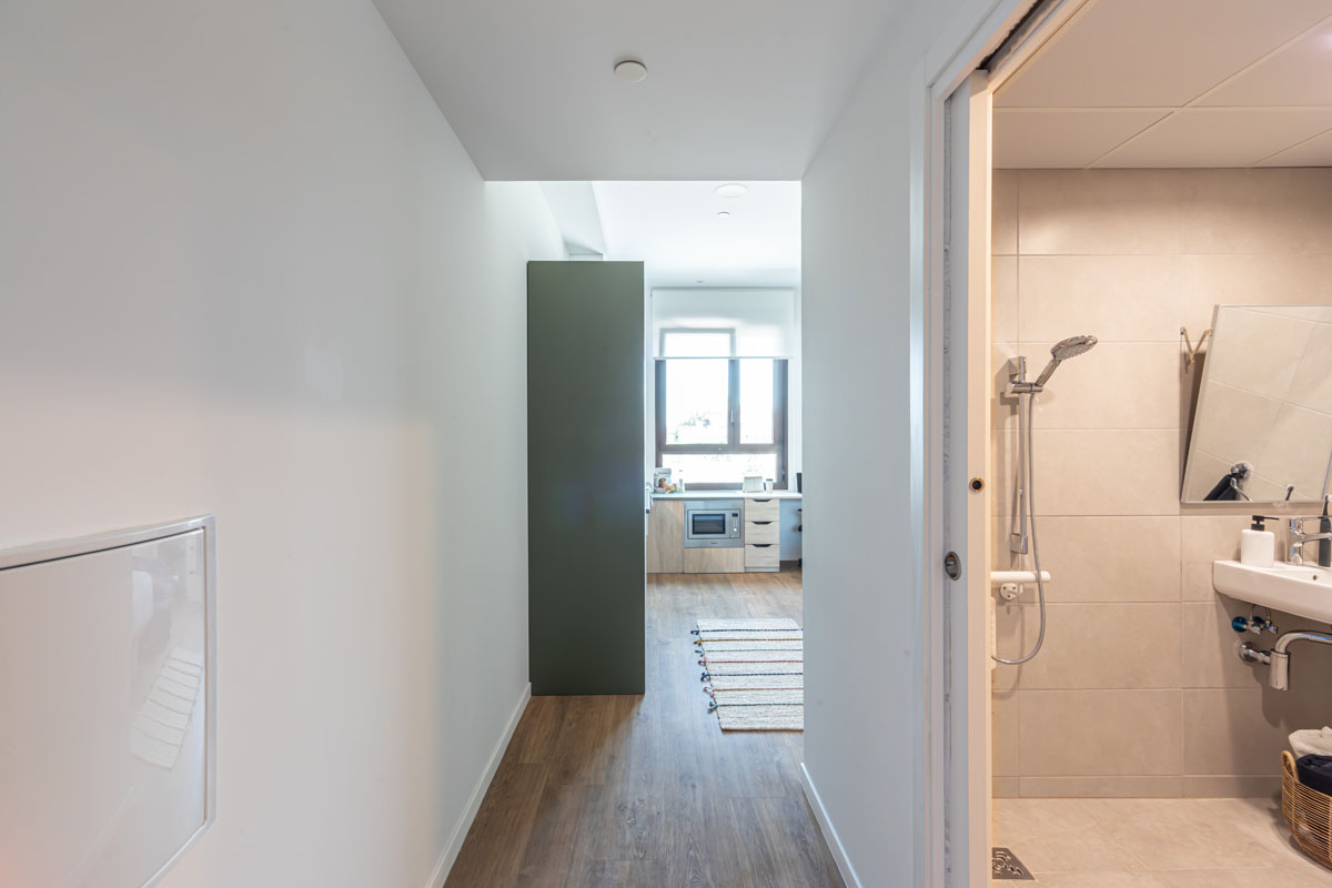 livensa-studios-valencia-malvarrosa-classic-plus-studio-accessible (9).jpg