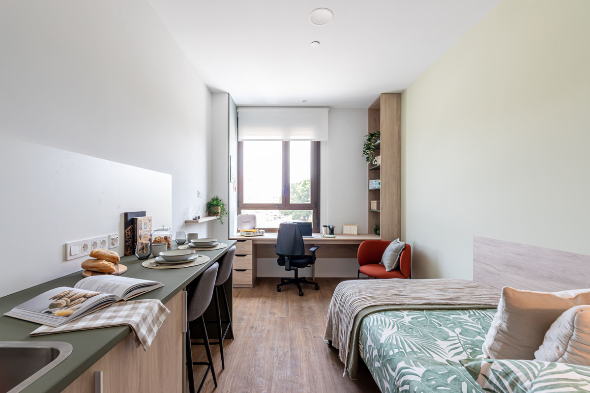 livensa-studios-valencia-malvarrosa-classic-studio (8).jpg