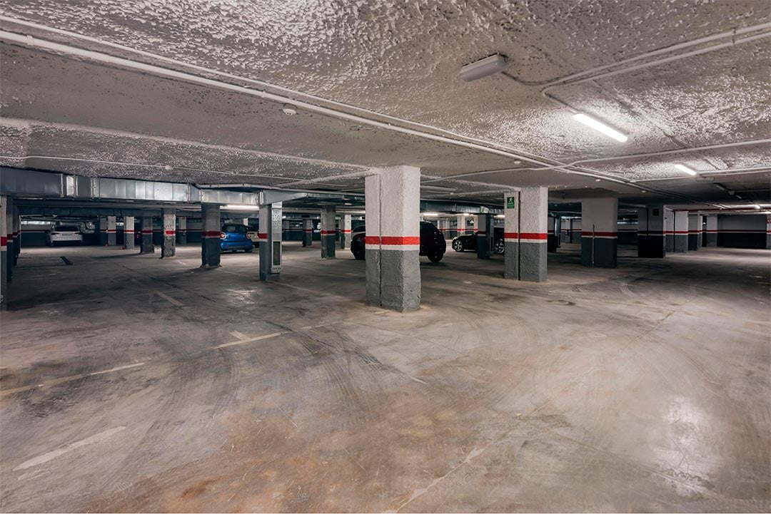livensa-studios-valencia-marina-parking.jpg