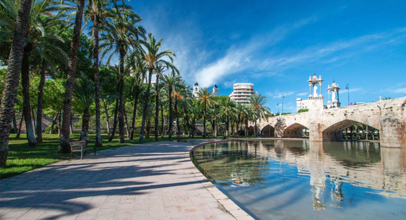 livensa-valencia-ciudad-puente-del-mar-jardin-del-turia.jpg