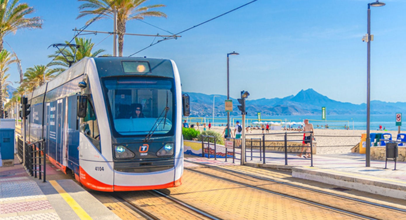 livensa-valencia-ciudad-tranvia.jpg